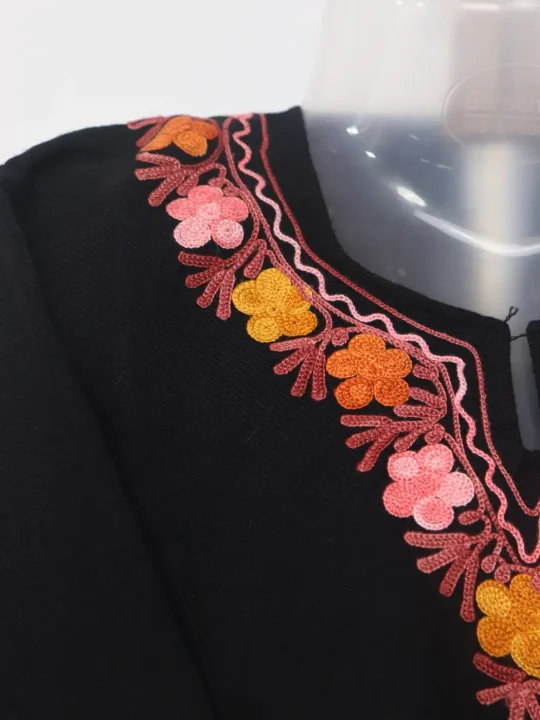 Daneen Black Kashmiri Girls 2pc Pheran Set With Aari Work In Cashmilon Wool (5 to 6 Y) - Image 3