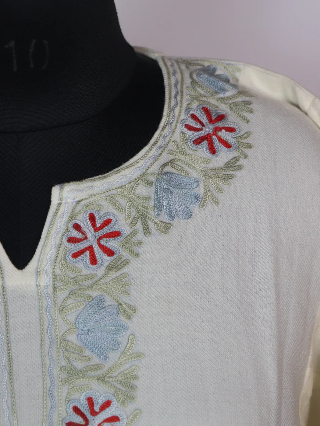 Fariyal Kashmiri Pheran 3 Pc Set In Cashmilon wool With Aari Work | Cream - Image 3