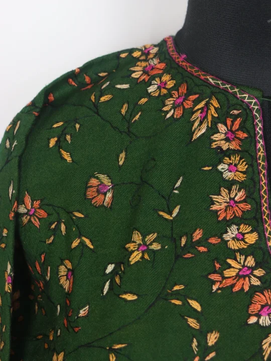 Green Kashmiri Pheran In Raffal Wool With Hand Sozni Paper Mache Jaal Work | Fizza - Image 3