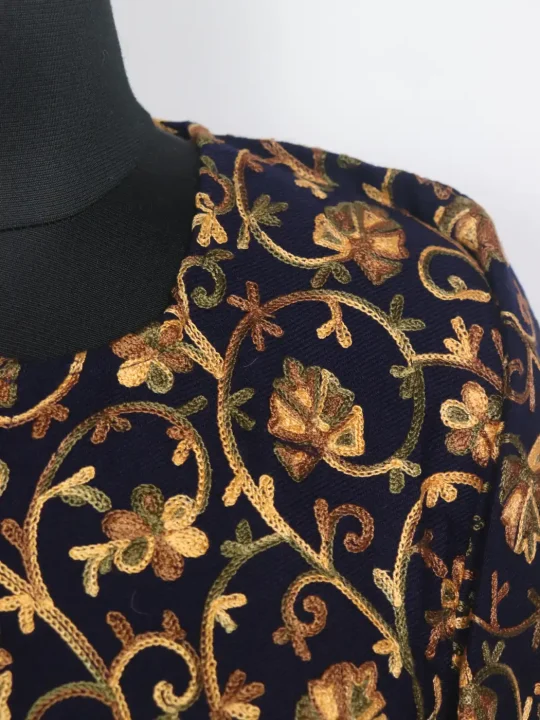 Gauhar Kashmiri Cashmilon Wool Aari Embroidery Pheran All Over Front Back Work - Image 3