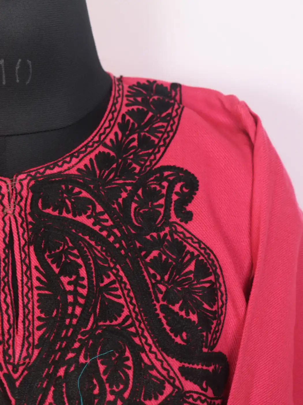 Pink Kashmiri Pheran Cashmilon With Black Aari Embroidered - Image 3