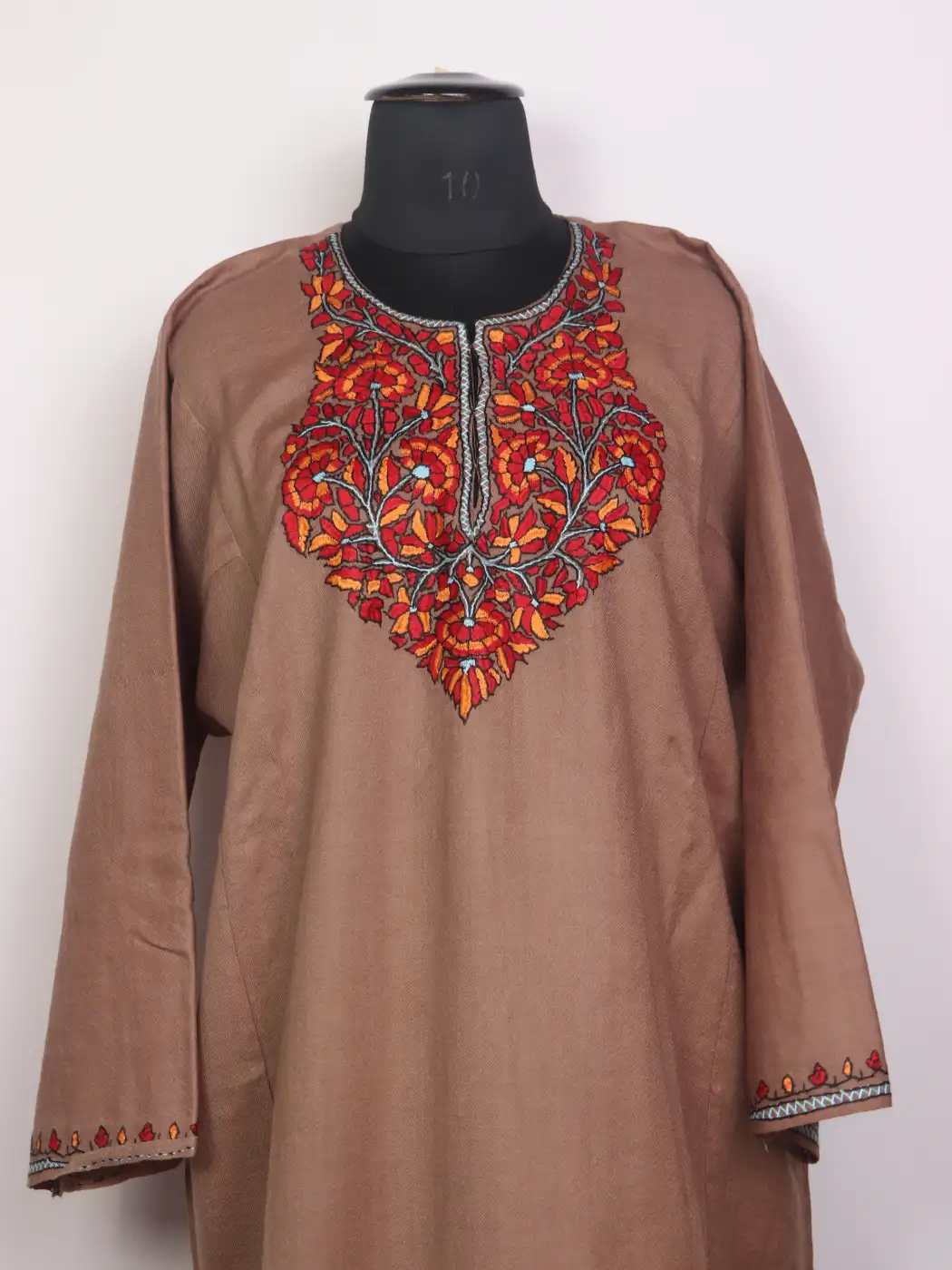 Gulnaaz Peach Kashmiri 3pc Hand Sozni Paper Machie Style Pheran Set in Raffal Wool - Image 2