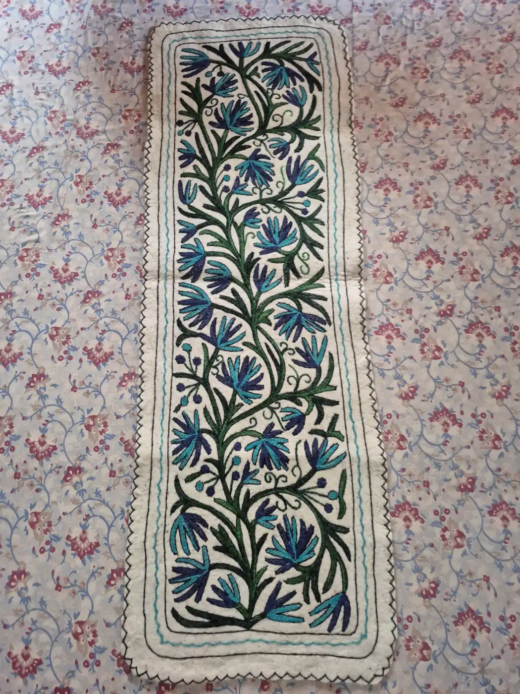 Hand Embroidered Kashmiri Namda Runner with Blue Floral Vine Design – 6x2