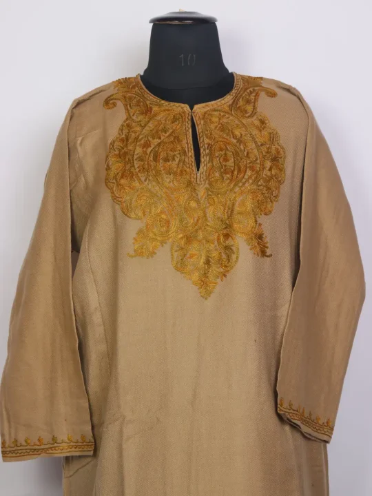 Hoor Kashmiri Aari Embroidered Beige Cashmilon Pheran - Image 2
