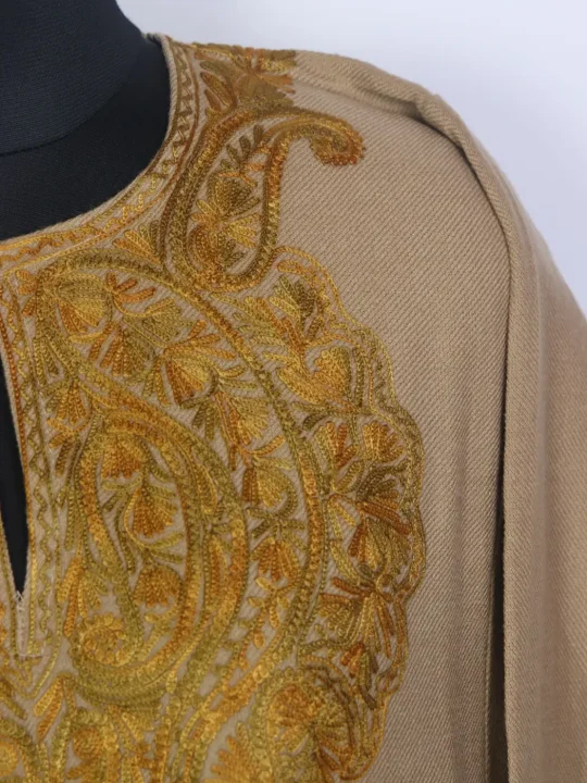 Hoor Kashmiri Aari Embroidered Beige Cashmilon Pheran - Image 3