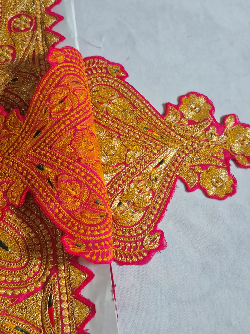 Hoor Pink Kashmiri Long Neck Tilla Patch Set with 4 Matching Patches - Image 3
