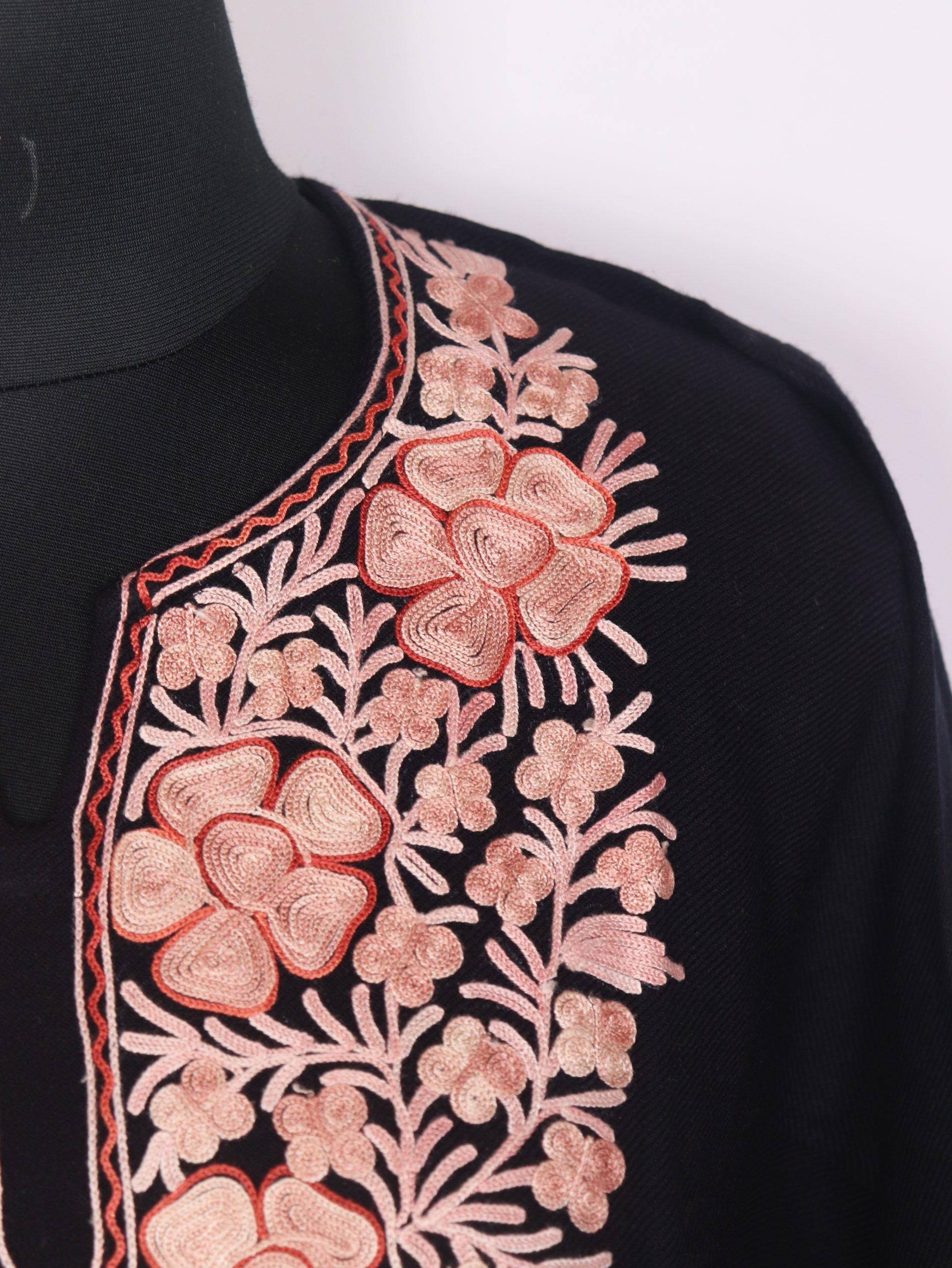 Khoobsurat Black Kashmiri Cashmilon Wool Pheran For Women With Aari Work - Image 3