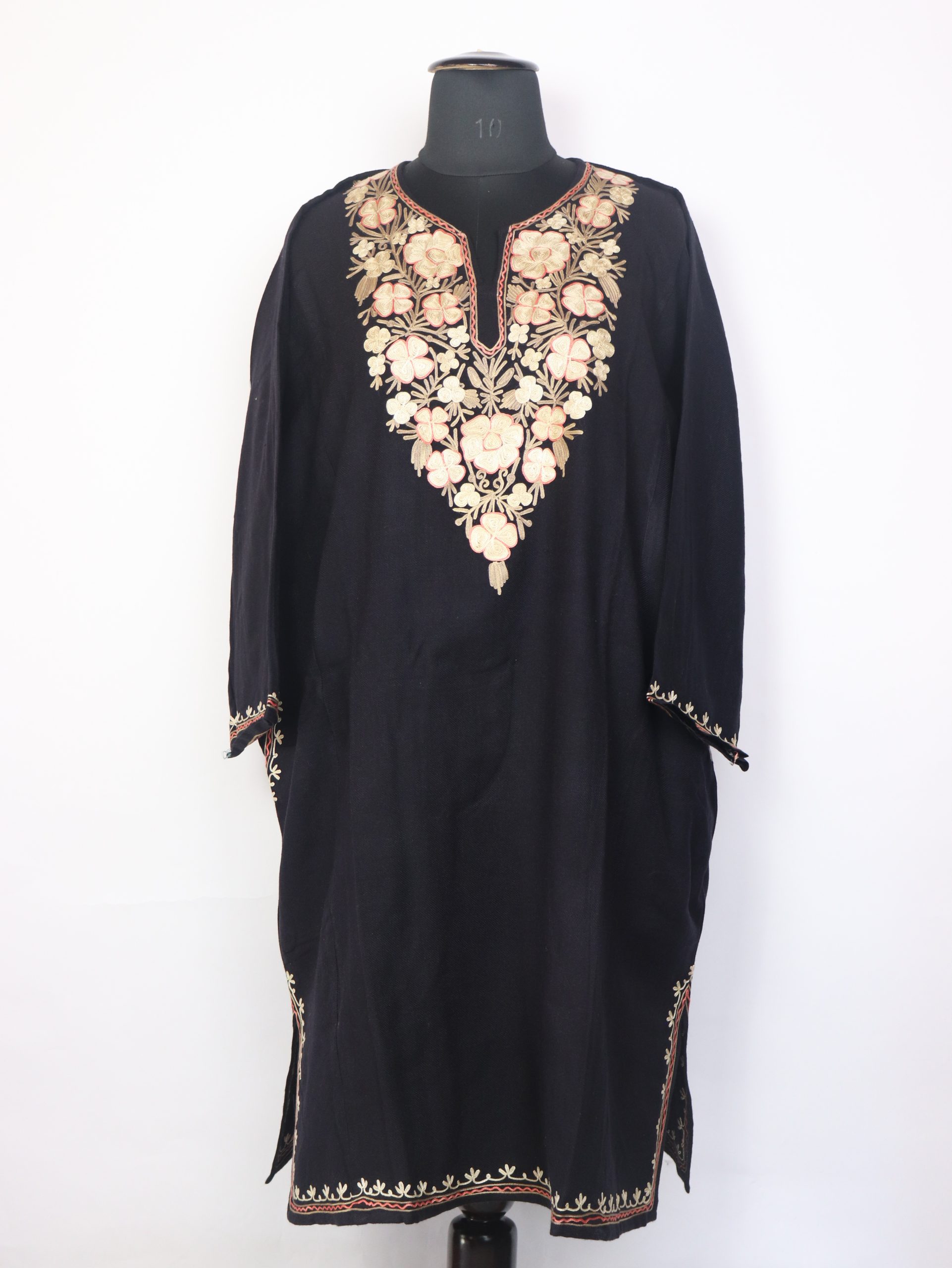 Suraiya Black Kashmiri Cashmilon Wool Pheran For Women With Aari Kadhai