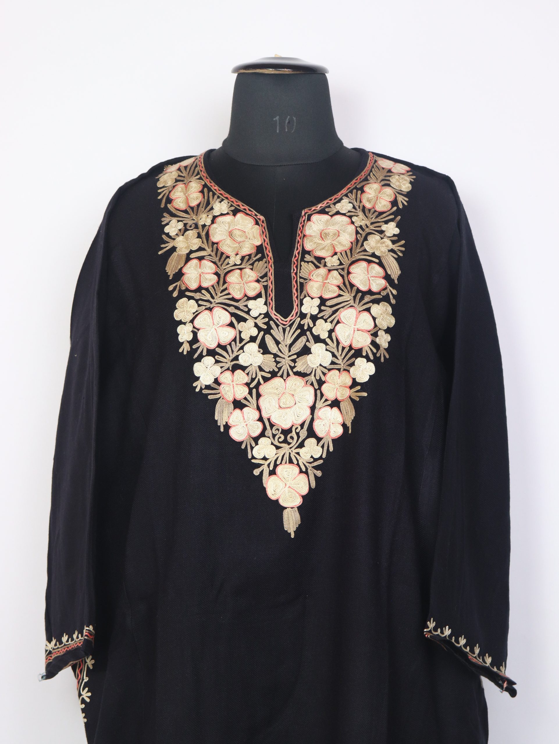 Suraiya Black Kashmiri Cashmilon Wool Pheran For Women With Aari Kadhai - Image 2