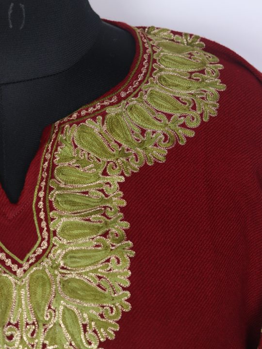 Mahira Maroon Kashmiri Cashmilon Wool Pheran For Women With Aari And Zari Work - Image 3
