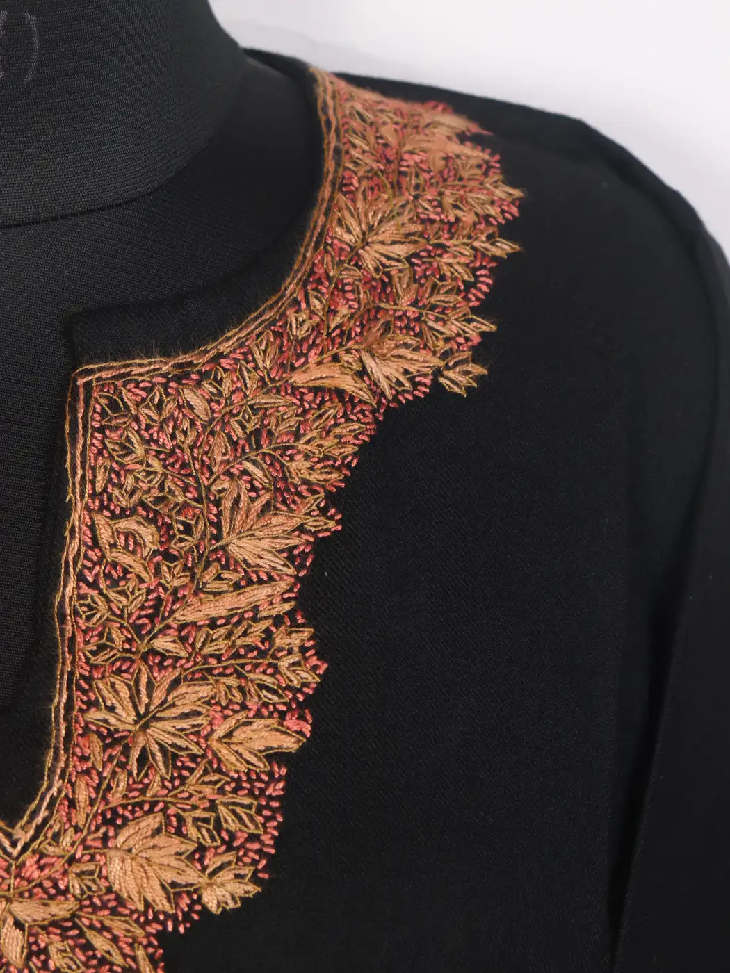 Inara Black Kashmiri Hand Sozni Pheran in Raffal Wool - Image 3