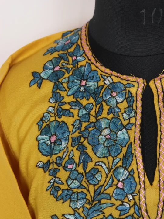 Kashmiri Pheran In Yellow Raffal Wool With Hand Sozni Paper Mache Work| Iqra - Image 3