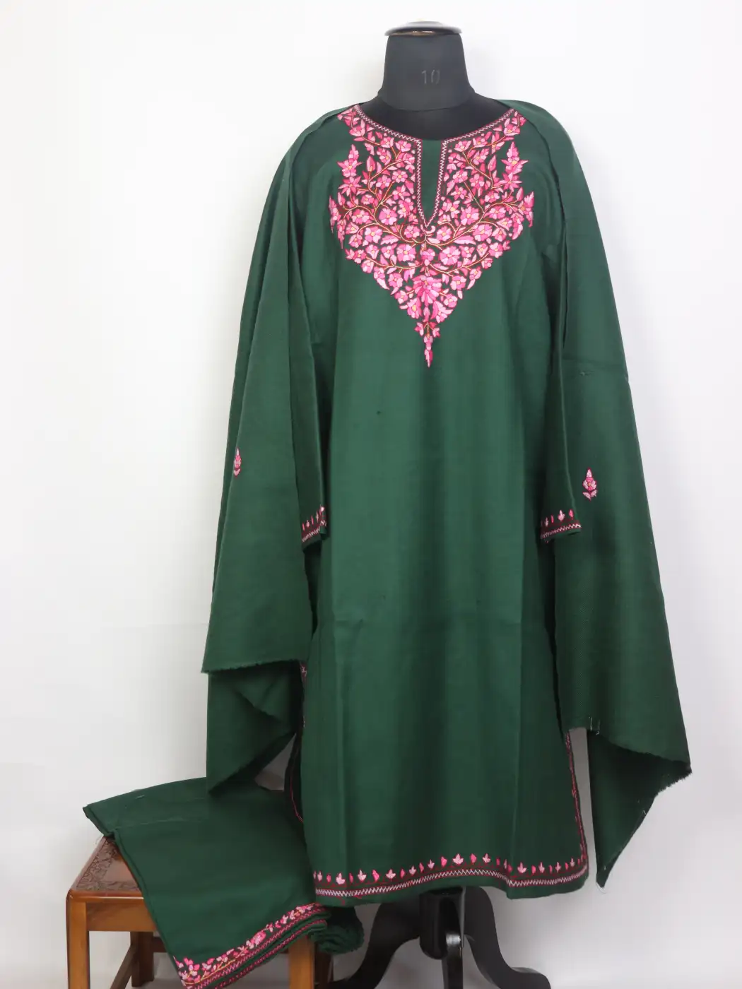 Juhi Kashmiri 3pc Green Hand Sozni Paper Machie Style Pheran Set in Raffal Wool