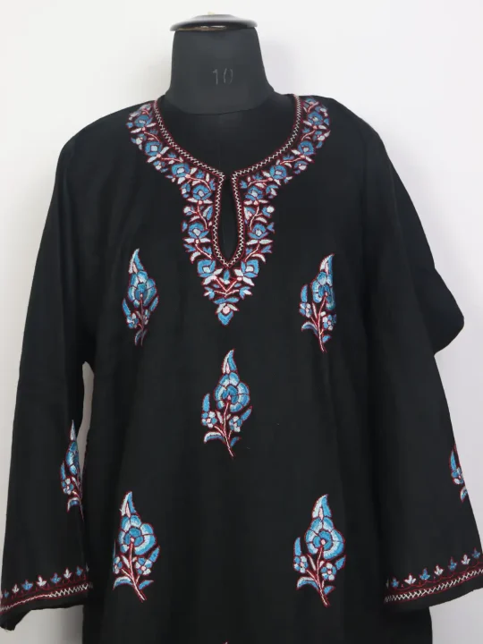 Kamal Kashmiri 3pc Hand Sozni Paper Machie Style Black Pheran Set in Raffal Wool - Image 2