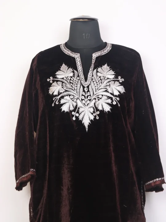 Kashmiri Shafaq Brown Velvet Botte Tilla Embroidered Pheran - Image 2