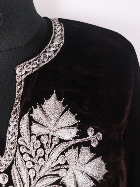 Kashmiri Shafaq Brown Velvet Botte Tilla Embroidered Pheran - Image 3