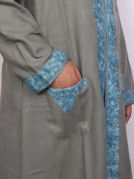Kashmiri Cashmilon Wool Gown for Men | Imran Grey Bathrobe with Aari Embroidery - Image 2