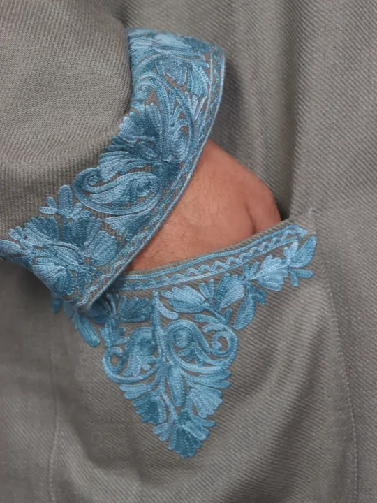 Kashmiri Cashmilon Wool Gown for Men | Imran Grey Bathrobe with Aari Embroidery - Image 3