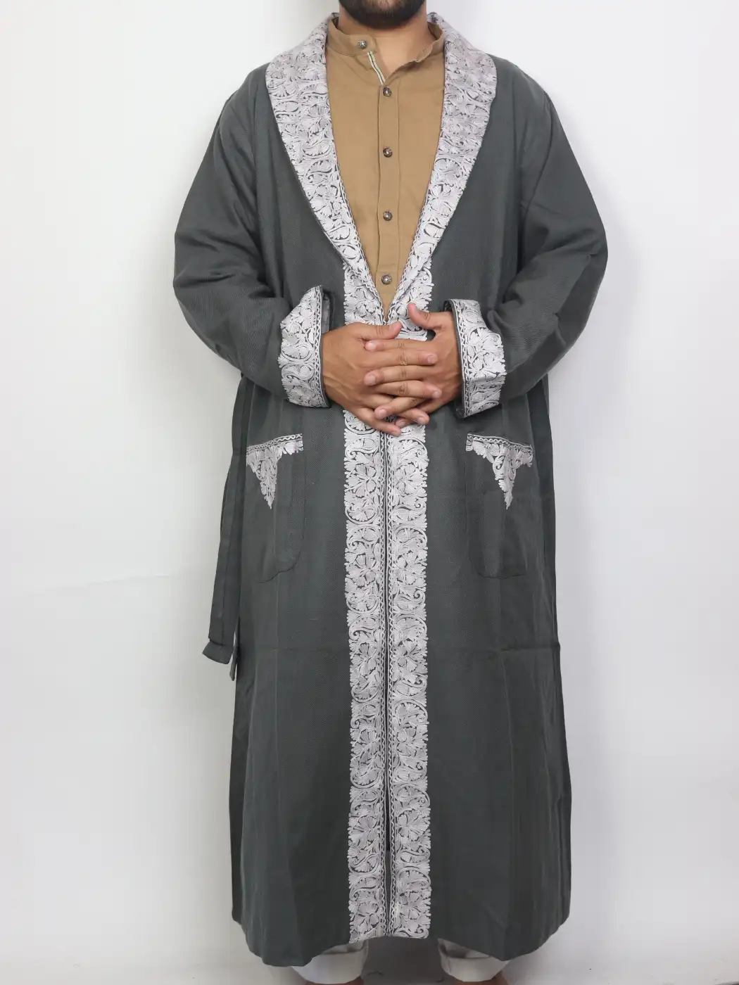 Kashmiri Shahkaar Cashmilon Wool Gown for Men | Grey Bathrobe with Aari Embroidery