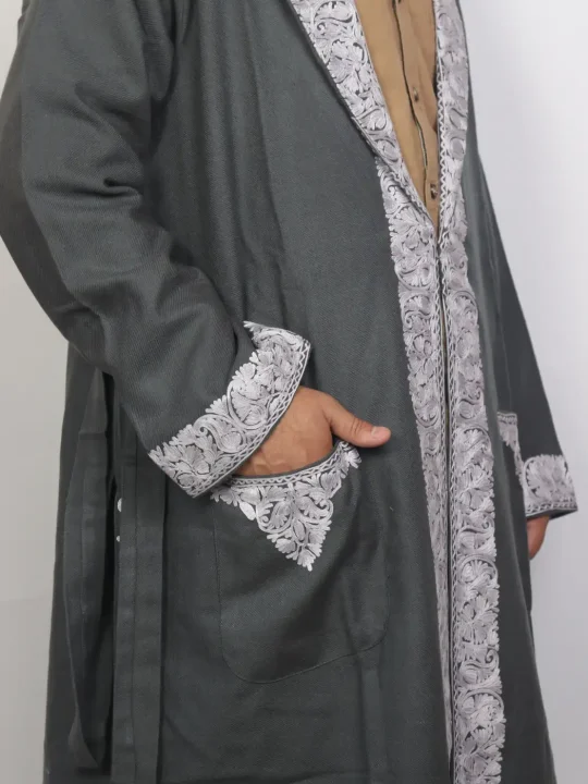 Kashmiri Shahkaar Cashmilon Wool Gown for Men | Grey Bathrobe with Aari Embroidery - Image 2