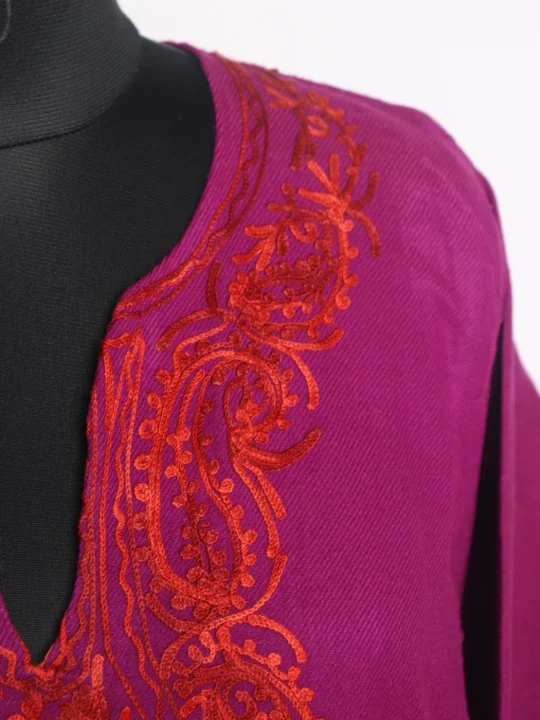 Noorain Kashmiri Pheran In Pink Cashmilon Wool For Women With Aari Kadhai - Image 3