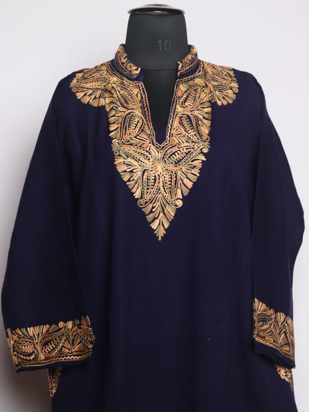 Navy-Blue Kashmiri Pheran Chinar In Cashmilon Wool For Women With Aari Work - Image 2