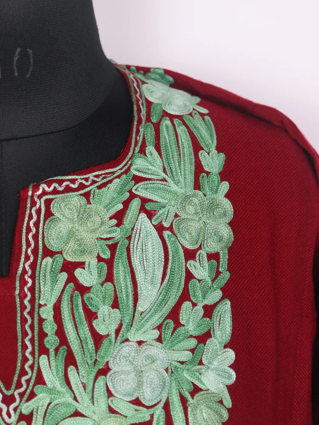 Bilqis Kashmiri Pheran In Maroon Cashmilon Wool For Women With Aari Kadhai - Image 3