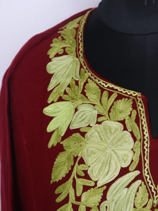 Kashmiri Pheran In Maroon Cashmilon Wool For Women Meekat With Aari Kadhai - Image 3