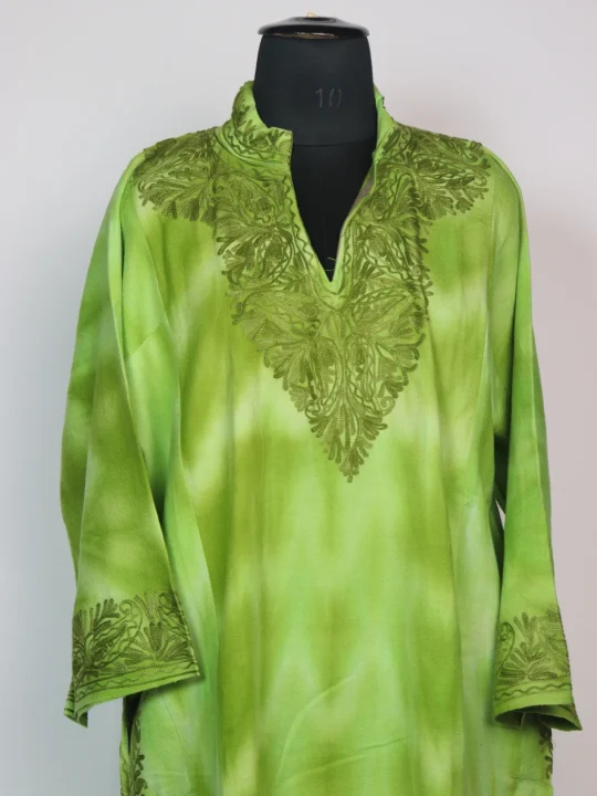 Kashmiri Tie-n-Dye Pheran In Cashmilon Wool For Women Fiza With Aari Embroidery - Image 2