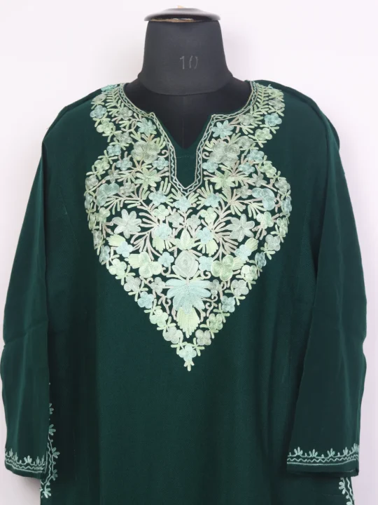 Farah Kashmiri Pheran In Green Cashmilon Wool For Women With Aari Embroidery - Image 2