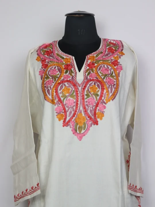 White Kashmiri Pheran In Cashmilon Wool For Women Anees With Aari Work - Image 2