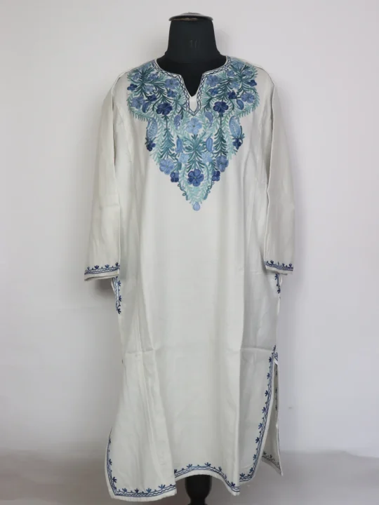 Off-white Kashmiri Pheran In Cashmilon Wool For Women Saba With Aari Kadhai