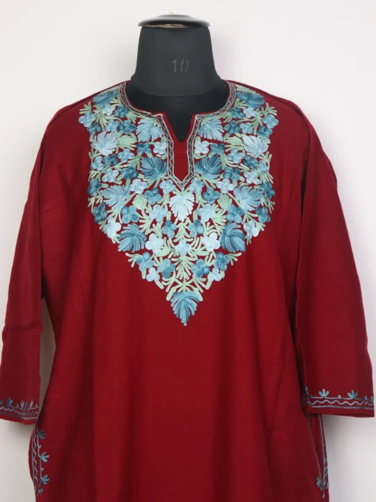 Kashmiri Maroon Pheran In Cashmilon Wool Sadiya For Women With Aari Kaam - Image 2