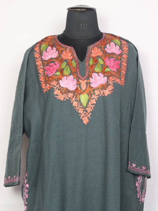Kashmiri Grey Pheran In Cashmilon Wool For Women With Aari Embroidery Nazia - Image 2