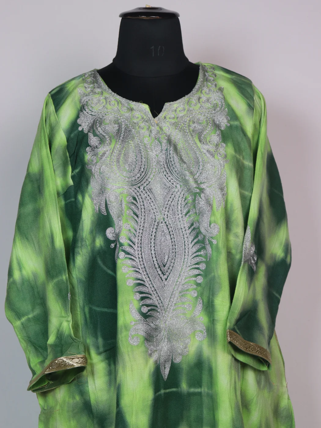 Kashmiri Tie-n dye Pheran Kesar In Cashmilon Wool for Women With Zari Work - Image 2