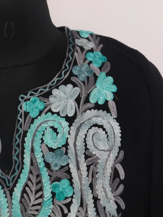 Black Kashmiri Cashmilon Pheran For Women Mehak With Aari Kadhai - Image 3