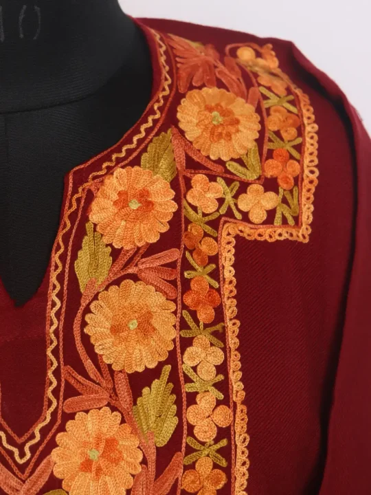 Jabeen Kashmiri Maroon Cashmilon Pheran For Women With Aari Kaam - Image 3
