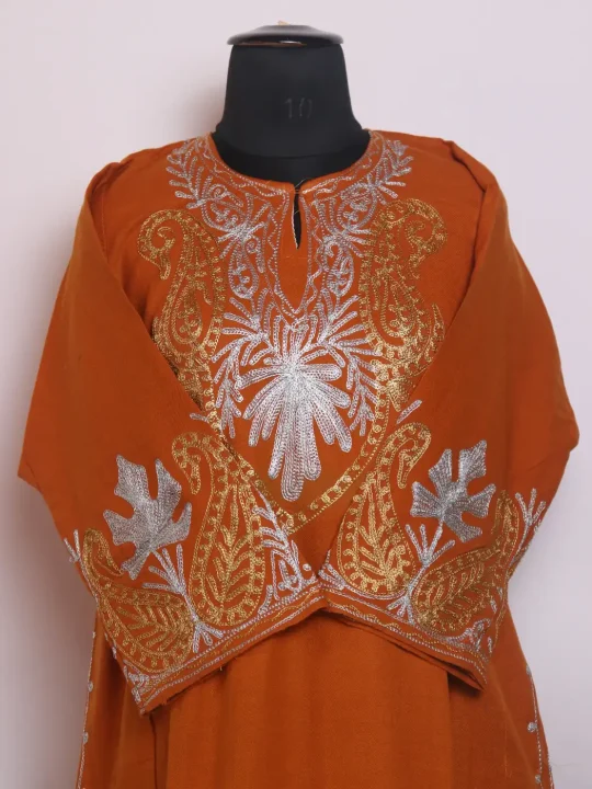 Nishat Kashmiri Cashmilon Mustard Pheran for Women With Zari Embroidery - Image 4