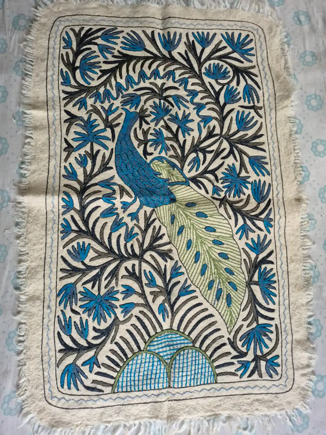 Kashmiri Namda Rug with Mor-e-Bahar – 6×4 Feet
