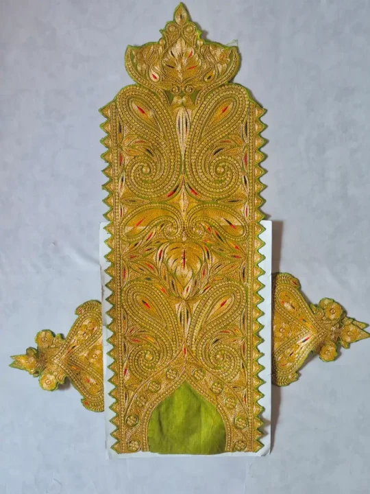 Jabeen Kashmiri Olive Green Long Neck Tilla Patch Set with 4 Matching Patches