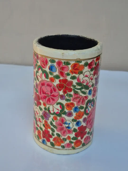 Kashmiri Cream Gulabo Paper Machie Brush Pen Holder With Floral Design