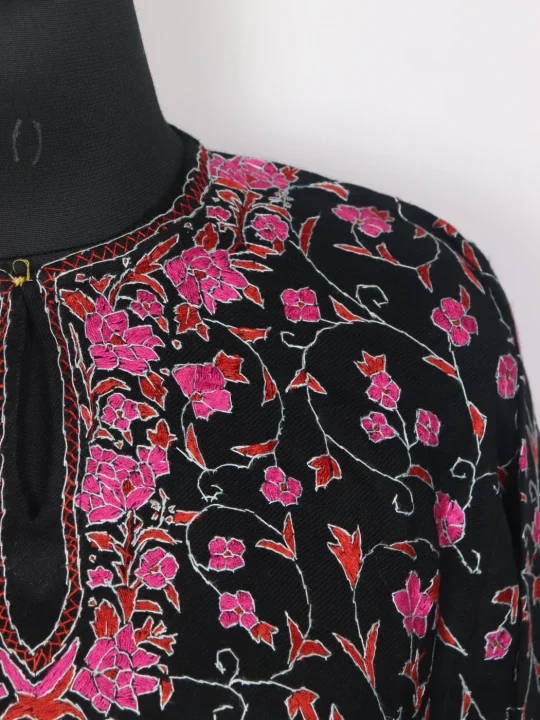 Janaan Kashmiri Pheran In Raffal Wool With Hand Sozni Paper Mache Jaal Work | Black - Image 3