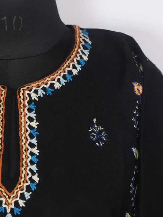 Gurez Raffal Wool Black Kashmiri Pheran With Hand Sozni and Hand Aari Work - Image 3