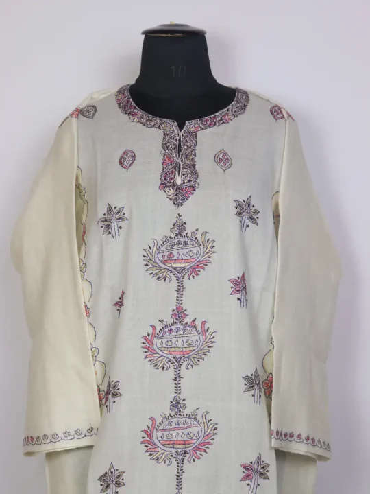 Kashmiri Pheran | Premium Count Wool With Hand Sozni Work | Meher - Image 2