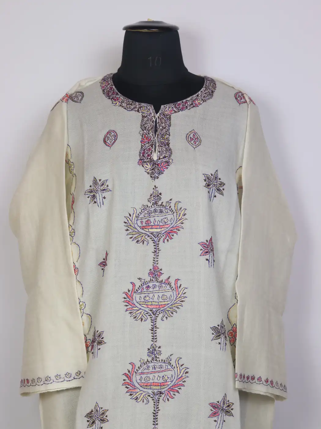Kashmiri Pheran | Premium Count Wool With Hand Sozni Work | Meher - Image 2