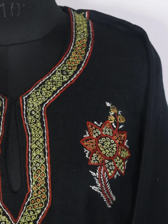 Black Sitara Kashmiri Pheran Raffal Wool Hand Sozni and Hand Aari Work - Image 3