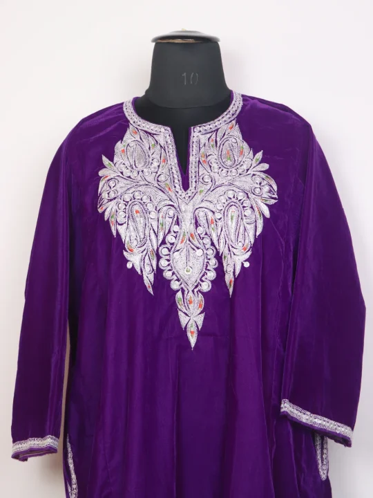 Kashmiri Purple Velvet Botte Tilla Embroidered Pheran Shafaq - Image 2