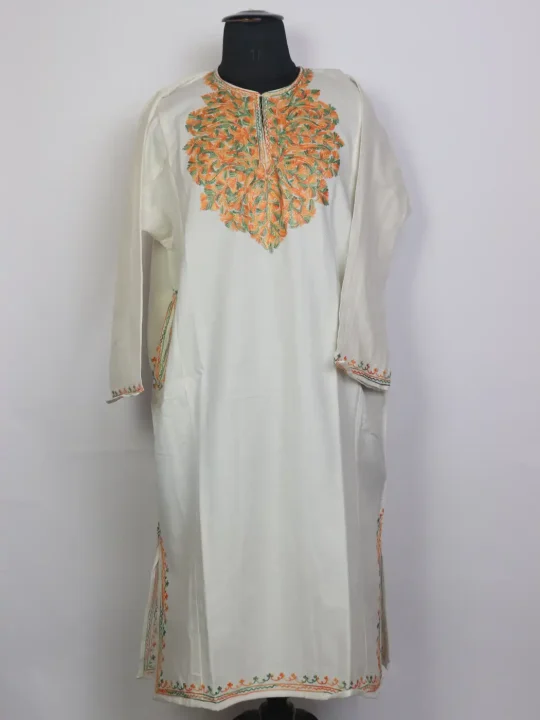 Safa Kashmiri White Pheran with Aari Work in Cashmilon Wool