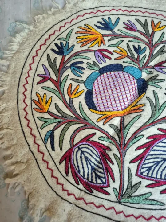Kashmiri Wool Namda Round Accent Rug with Nesting Floral Forms and Jewel-Tone Foliage – 3x3 Feet - Image 3