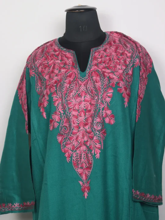 Kashmiri Cashmilon Pheran for Women Nilnaag with Front Back Aari Embroidery - Image 2
